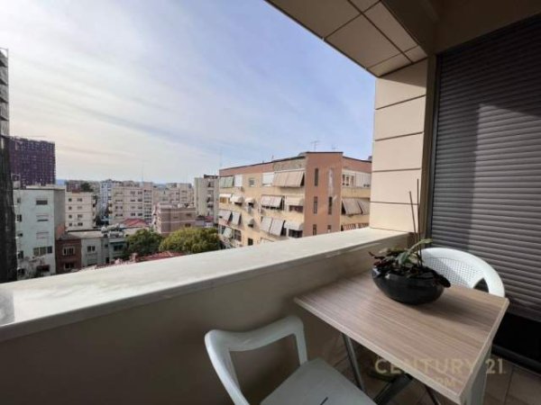 Tirane, jepet me qera apartament 2+1 Kati 6, 105 m² 800 Euro (Rr. Bogdaneve)