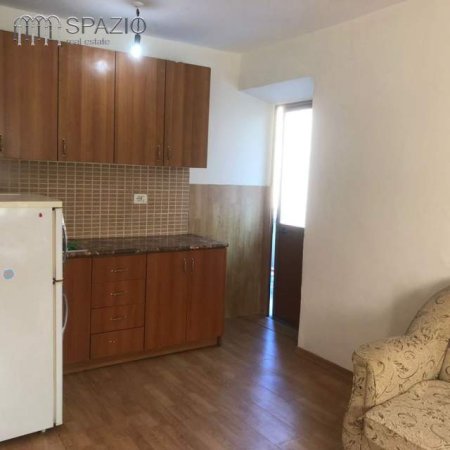 Tirane, jepet me qera apartament 1+1+BLK Kati 3, 60 m² 40.000 Leke (Rruga ''Elbasanit'')