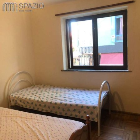 Tirane, jepet me qera apartament 1+1+BLK Kati 3, 60 m² 40.000 Leke (Rruga ''Elbasanit'')