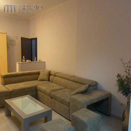 Tirane, jepet me qera apartament 2+1+BLK Kati 7, 140 m² 650 Euro (Liqeni Artificial)