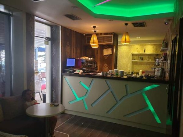 Tirane, shitet 250 m² 180.000 Euro (21 Dhjetori prane Inxhinierise)
