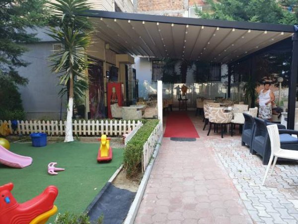 Tirane, shitet 250 m² 180.000 Euro (21 Dhjetori prane Inxhinierise)