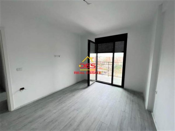 Tirane, shitet apartament Kati 8, 100 m² 96.000 Euro (konferenca e pezes)