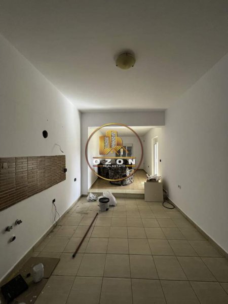 Tirane, jepet me qera apartament 2+1 Kati 4, 97 m² 400 Euro (Vasil Shanto)