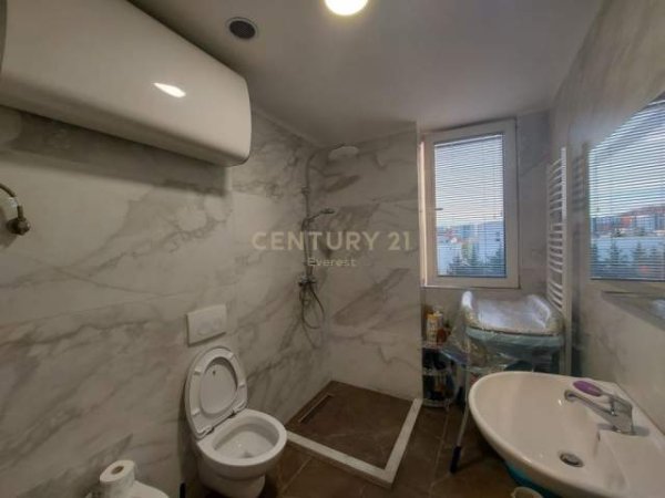 Tirane, shitet apartament 2+1+BLK Kati 2, 88 m² 110.000 Euro (ish fusha e aviacionit)