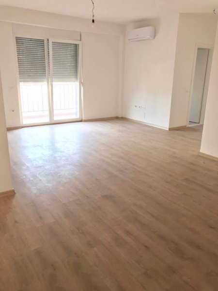 Tirane, jepet me qera apartament 2+1+A+BLK Kati 4, 87 m² 500 Euro (Kongresi i Lushnjes)