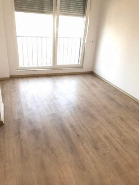 Tirane, jepet me qera apartament 2+1+A+BLK Kati 4, 87 m² 500 Euro (Kongresi i Lushnjes)