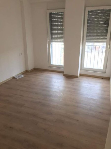 Tirane, jepet me qera apartament 2+1+A+BLK Kati 4, 87 m² 500 Euro (Kongresi i Lushnjes)