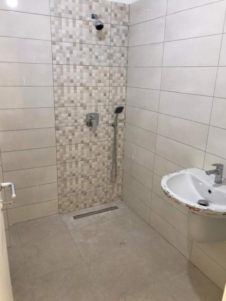 Tirane, jepet me qera apartament 2+1+A+BLK Kati 4, 87 m² 500 Euro (Kongresi i Lushnjes)