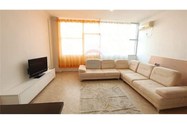Tirane, jepet me qera apartament 1+1 Kati 7, 35 m² 400 Euro (myslym shyri)