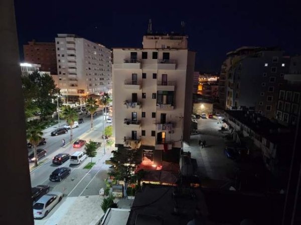 Durres, jepet me qera apartament 1+1+A Kati 5, 35 m² 20.000 Leke (plazh, durres)