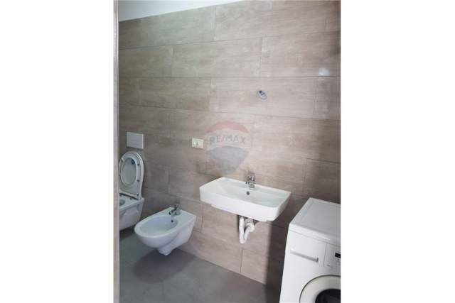 Tirane, jepet me qera apartament 1+1 Kati 1, 60 m² 350 Euro (Tregu Elektrik)