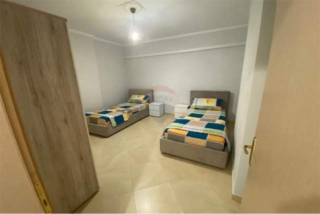 Tirane, jepet me qera 2+1+BLK Kati 5, 115 m² 450 Euro