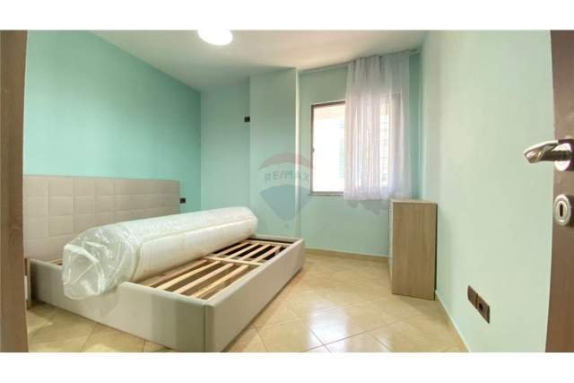Tirane, jepet me qera apartament 76 m² 350 Euro (Astir)