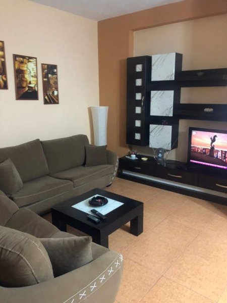 Tirane, jepet me qera apartament 2+1+BLK Kati 3, 78 m² 500 Euro (dibres)