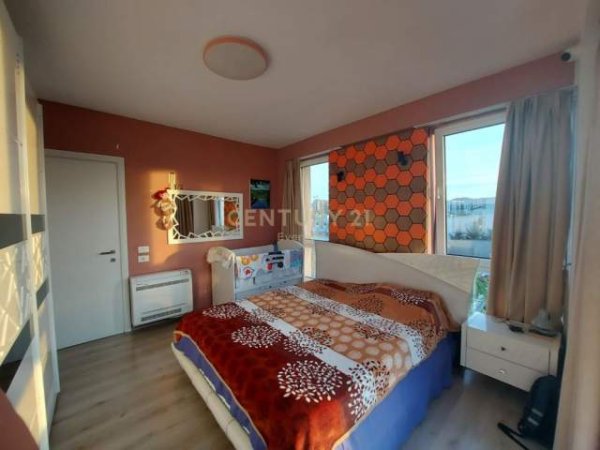 Tirane, shitet apartament 2+1+BLK Kati 2, 88 m² 110.000 Euro (ish fusha e aviacionit)