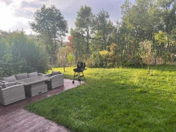 Tirane, jepet me qera Vile 5+1 Kati 1, 160 m² 1.200 Euro (Lunder)