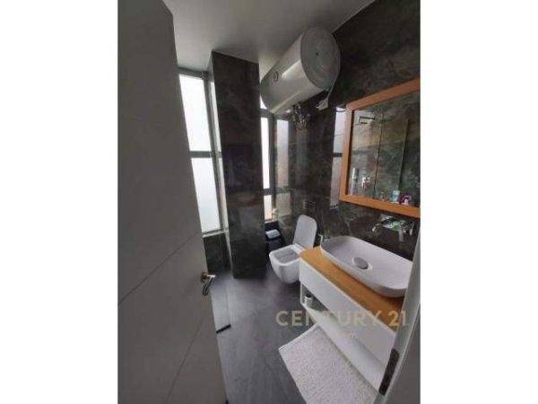 Tirane, jepet me qera apartament 2+1+A Kati 2, 94 m² 700 Euro (Liqeni i Thate)