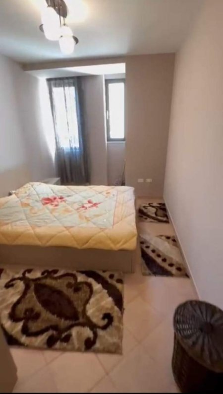 Tirane, jepet me qera apartament 2+1 Kati 2, 72 m² 600 Euro (Rruga e Durresit)