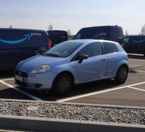 Tirane, shes makine Fiat grande punto Viti 2006, 200.000 Leke