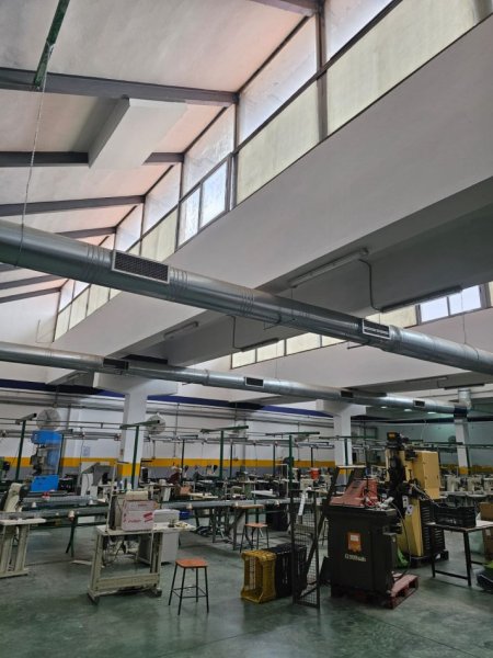 Tirane, jepet me qera ambjent biznesi Kati 0, 800 m² 2.500 € (KOMBINAT)