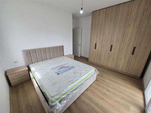 Tirane, jepet me qera apartament 2+1 Kati 2, 80 m² 550 € (Fusha e Aviacionit)