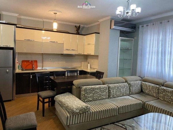 Tirane, jepet me qera apartament 2+1 Kati 5, 86 m² 370 € (prane Ardeno)