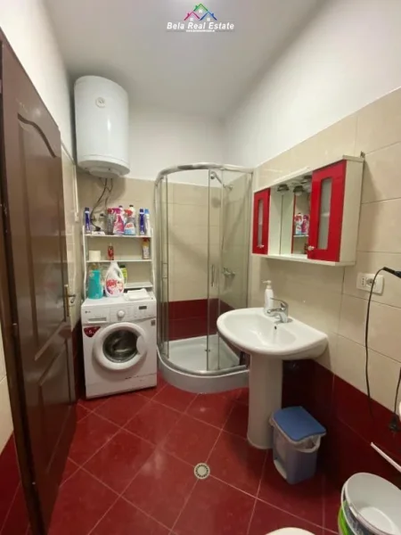 Tirane, jepet me qera apartament 2+1 Kati 5, 86 m² 370 € (prane Ardeno)