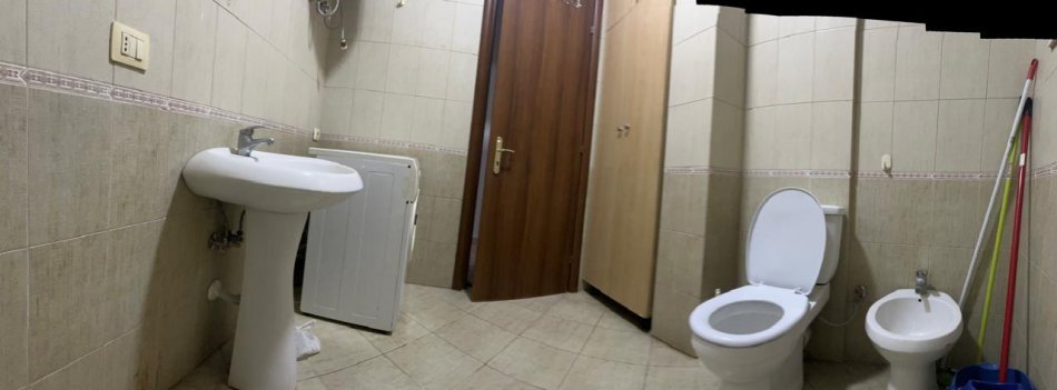 Tirane, jepet me qera apartament 1+1+Ballkon Kati 3, 75 m² 400 € (pediatria)