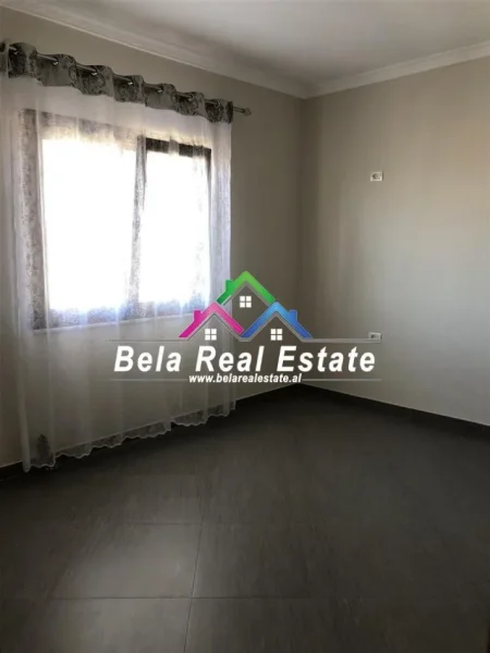 Tirane, jepet me qera Vile 2+1 Kati 2, 118 m² 370 € (5 maji)