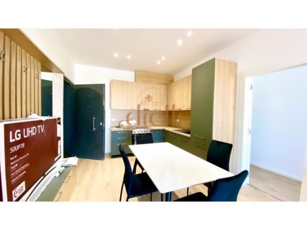 Tirane, jepet me qera apartament 2+1+Ballkon , 110 m² 1.000 € (Tirana Garden Building)