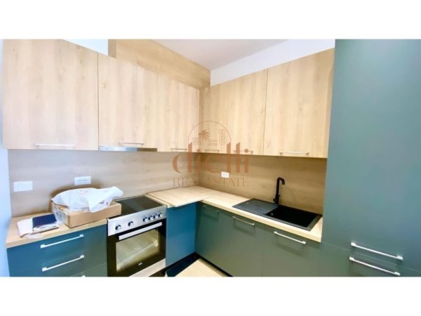Tirane, jepet me qera apartament 2+1+Ballkon , 110 m² 1.000 € (Tirana Garden Building)