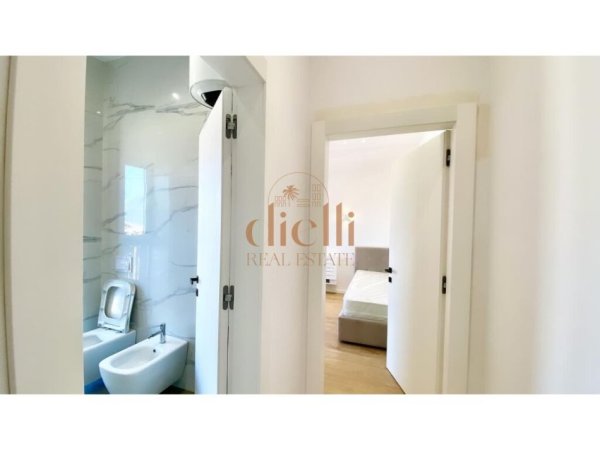 Tirane, jepet me qera apartament 2+1+Ballkon , 110 m² 1.000 € (Tirana Garden Building)