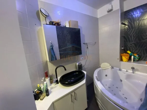 Tirane, shitet apartament 2+1 Kati 5, 112 m² 188.000 € (Don Bosko)