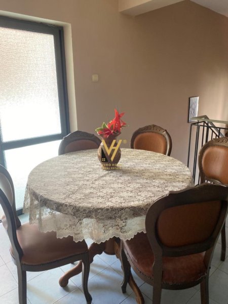 Tirane, jepet me qera Vile 3 Katshe Kati 0, 1.100 m² 1.600 € (FRESK)