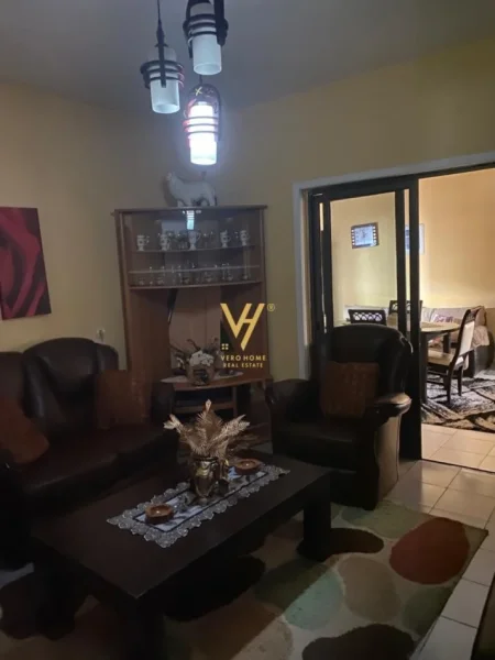 Tirane, shitet Vile 3 Katshe Kati 0, 1.150 m² 600.000 € (FRESKU , THESARI)