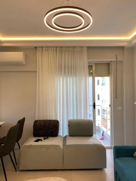 Durres, shitet apartament 1+1+Ballkon Kati 6, 