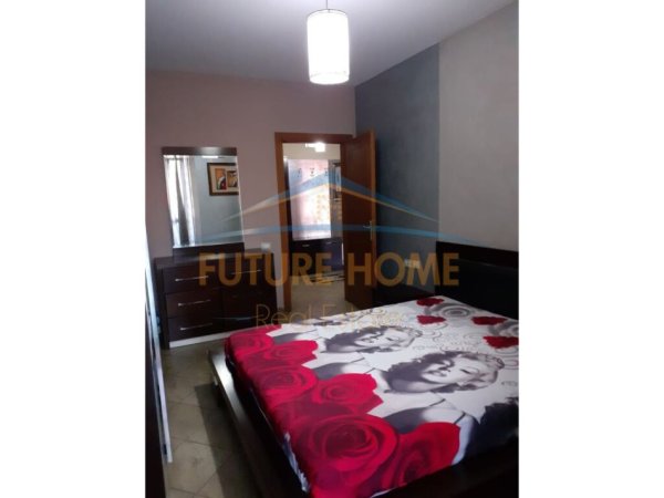 Tirane, jepet me qera apartament 2+1 Kati 5, 75 m² 500 € (Rr Kavajes)