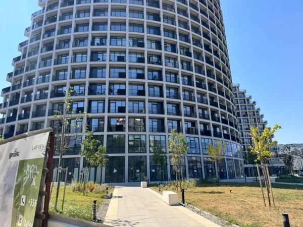 Tirane, jepet me qera ambjent biznesi , (RRUGA E KOSOVAREVE)