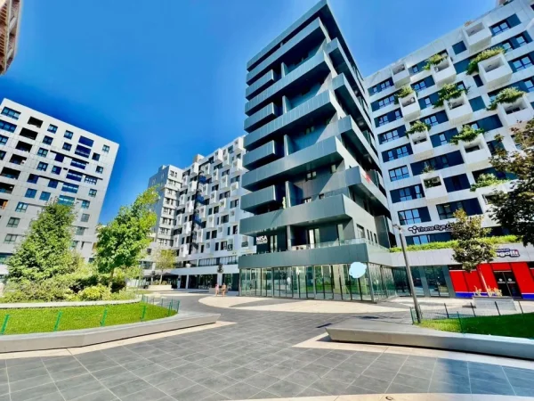 Tirane, jepet me qera ambjent biznesi , 452 m² 7.500 € (RRUGA KAVAJES SQUERE 21)