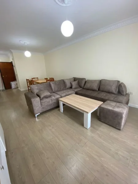 Tirane, jepet me qera apartament 2+1+Ballkon Kati 7, 100 m² 450 € (Laprake , Rruga Dritan Hoxha)