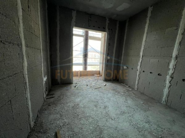 Tirane, shitet apartament 1+1 Kati 1, 62 m² 128.125 € (Bulevardi i Ri)