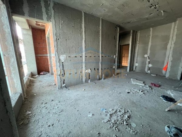 Tirane, shitet apartament 1+1 Kati 1, 62 m² 128.125 € (Bulevardi i Ri)