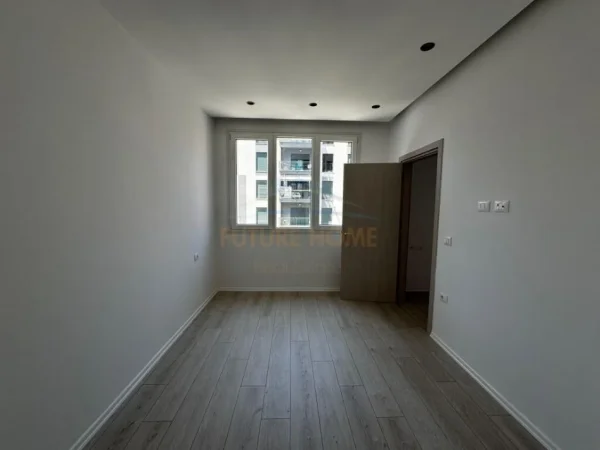 Tirane, jepet me qera apartament 1+1+Ballkon Kati 4, 66 m² 400 € (Unaza e Re)