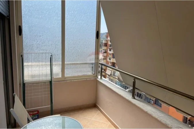 Tirane, jepet me qera apartament 2+1 Kati 9, 110 m² 800 € (Komuna e Parisit)