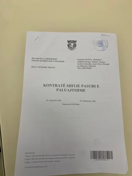 Tirane, shiten 2 ambjente dyqane Kati 0, 57 m² 160.000 € (tek kthesa e kamzes, pallatet e verdha)