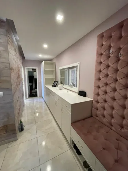 Tirane, shitet apartament 2+1+Aneks+Ballkon Kati 3, 115 m² 220.000 € (Liqeni Thate)