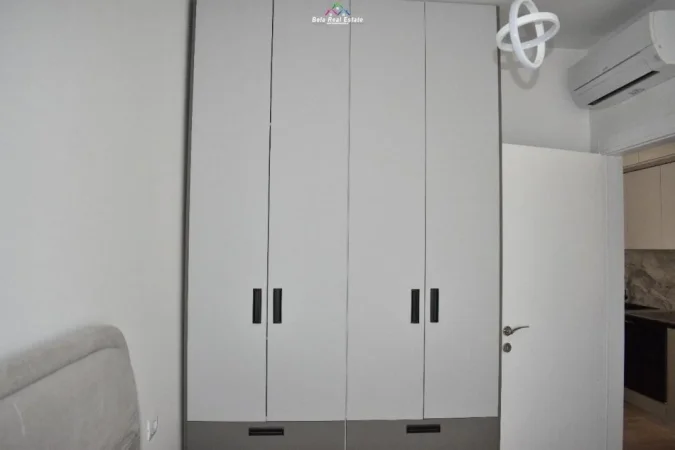 Tirane, jepet me qera apartament 2+1 Kati 8, 75 m² 600 € (fusha e aviacionit)