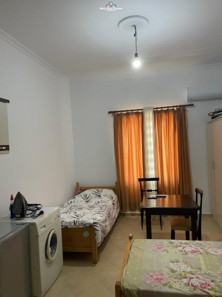 Tirane, jepet me qera garsonier 1+1 Kati 5, 35 m² 300 € (5 maji)