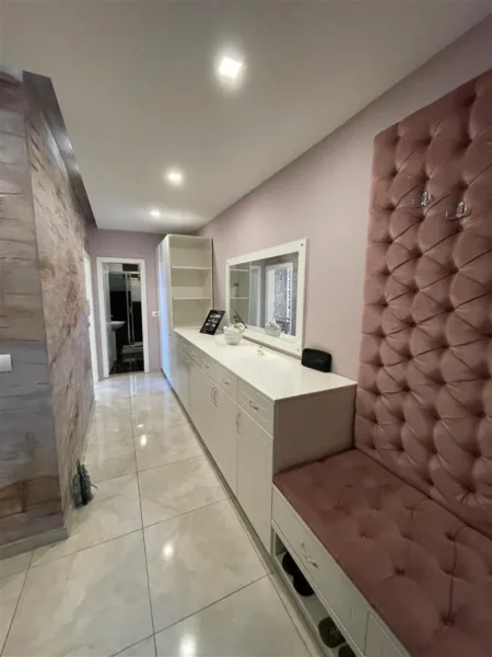 Tirane, shitet apartament 2+1 Kati 3, 115 m² 220.000 € (Liqeni Thate)